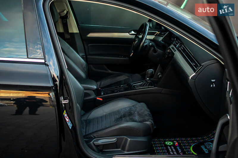 Универсал Volkswagen Passat 2019 в Луцке фото 47 Универсал Volkswagen Passat 2019 в Луцке