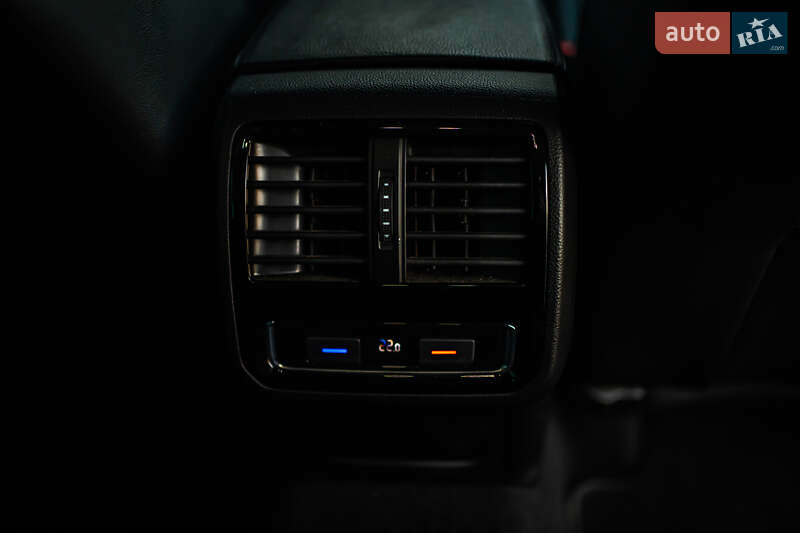 Универсал Volkswagen Passat 2019 в Луцке фото 53 Универсал Volkswagen Passat 2019 в Луцке