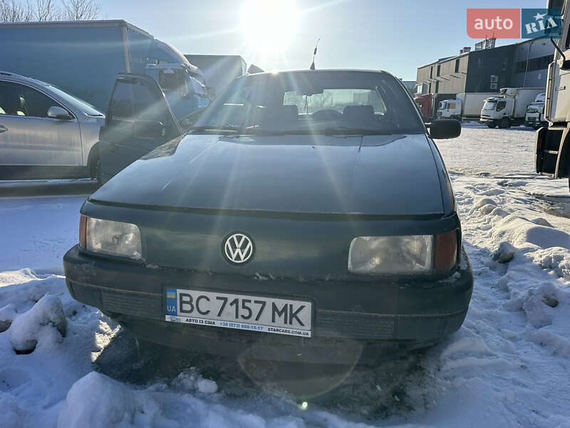 Volkswagen Passat 1992