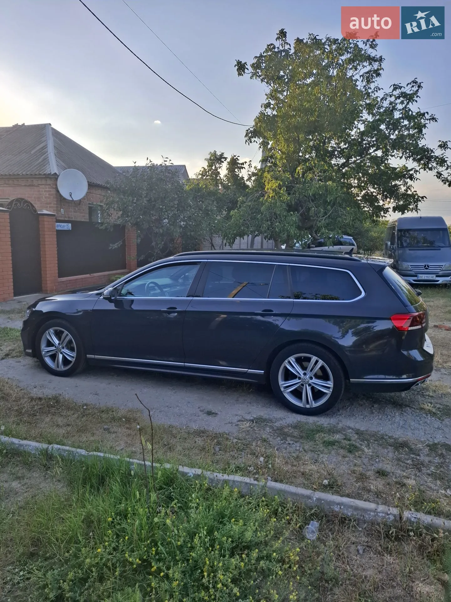 2019 Volkswagen Passat - мініатюра 2