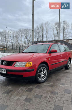 Универсал Volkswagen Passat 1998 в Ровно