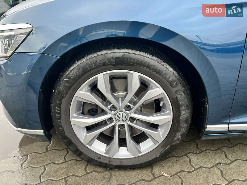 Универсал Volkswagen Passat 2020 в Луцке