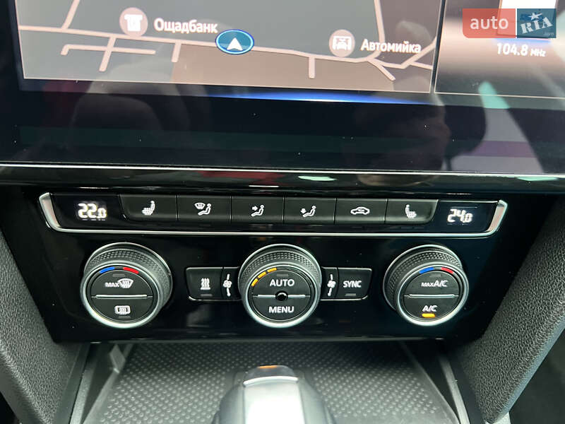 Универсал Volkswagen Passat 2020 в Луцке