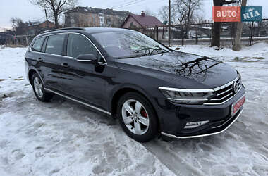 Универсал Volkswagen Passat 2019 в Калуше