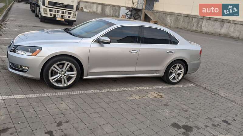 Седан Volkswagen Passat 2015 в Львове