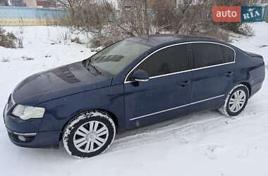 Седан Volkswagen Passat 2005 в Ровно