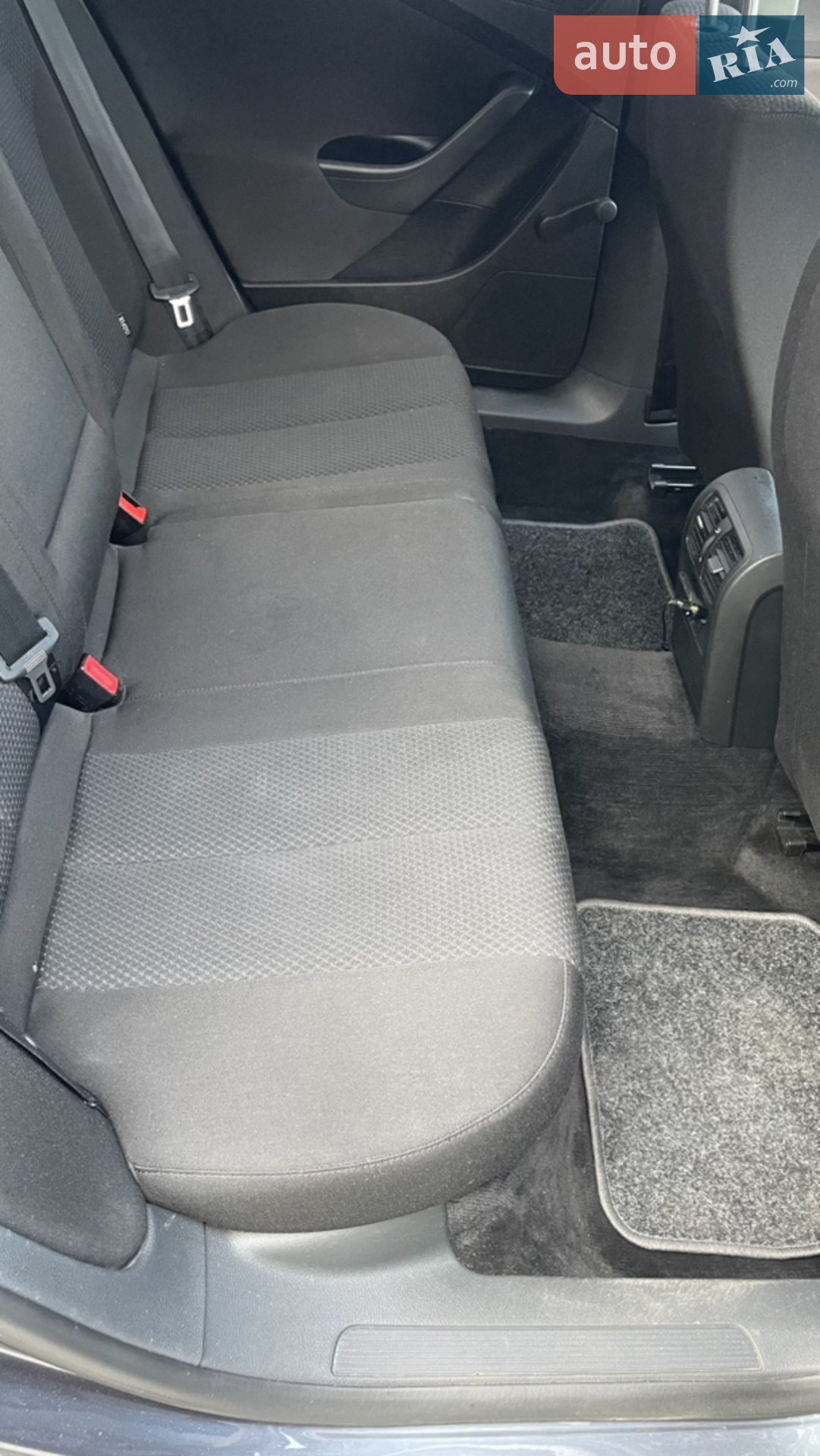 2010 Volkswagen Passat - мініатюра 13