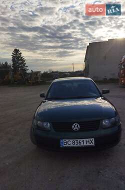 Седан Volkswagen Passat 1999 в Берестечку