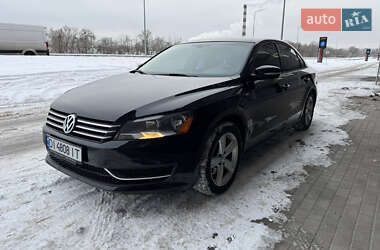 Седан Volkswagen Passat 2012 в Киеве