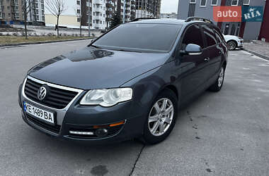 Універсал Volkswagen Passat 2009 в Дніпрі