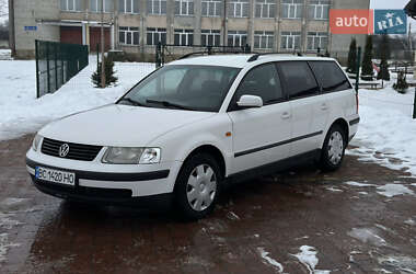 Универсал Volkswagen Passat 1998 в Стрые
