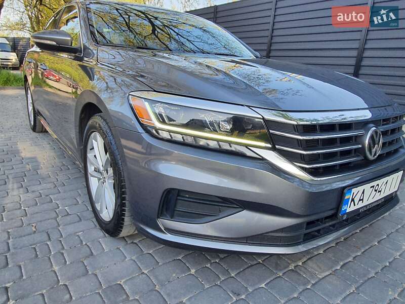 Седан Volkswagen Passat 2020 в Киеве