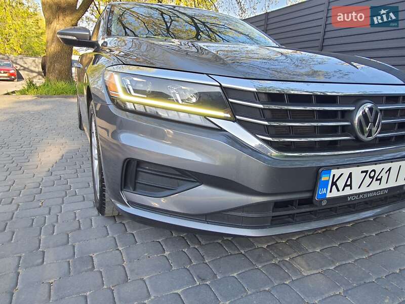Седан Volkswagen Passat 2020 в Киеве