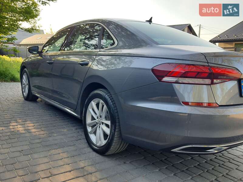 Седан Volkswagen Passat 2020 в Киеве