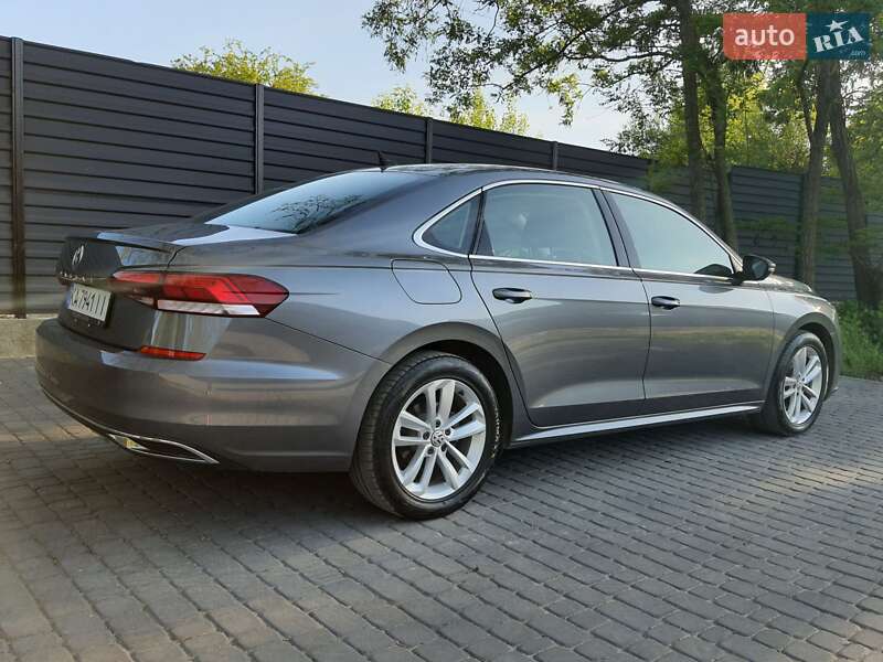 Седан Volkswagen Passat 2020 в Киеве