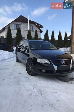 Универсал Volkswagen Passat 2005 в Сарнах
