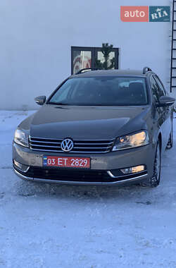 Універсал Volkswagen Passat 2011 в Луцьку