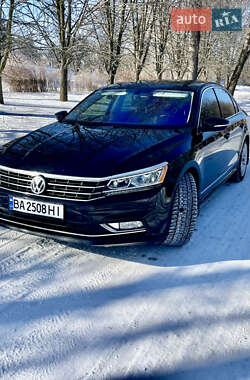 Седан Volkswagen Passat 2016 в Желтых Водах