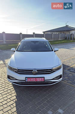 Універсал Volkswagen Passat 2022 в Луцьку