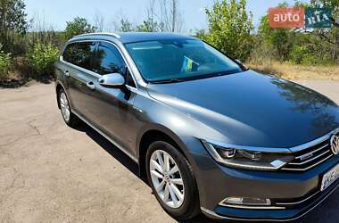 Універсал Volkswagen Passat 2016 в Покрові