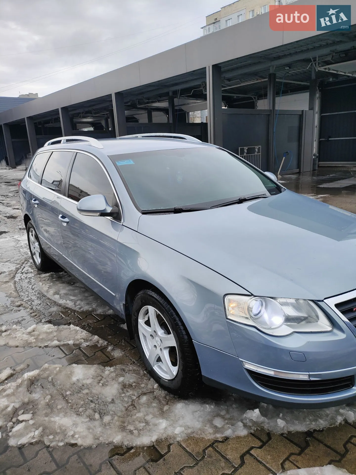 2010 Volkswagen Passat - мініатюра 4