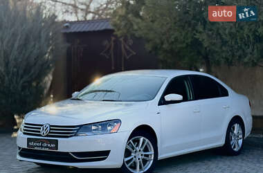 Седан Volkswagen Passat 2014 в Николаеве