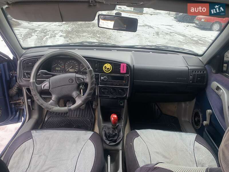 Седан Volkswagen Passat 1996 в Кременце