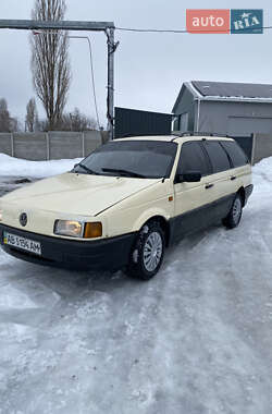 Универсал Volkswagen Passat 1993 в Тараще