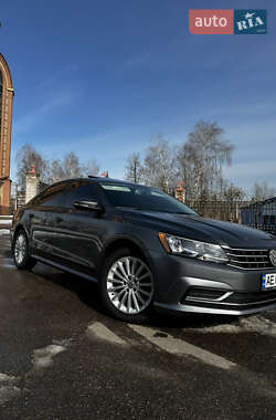 Седан Volkswagen Passat 2016 в Кривому Розі