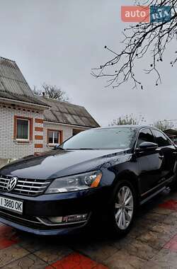 Седан Volkswagen Passat 2011 в Києві