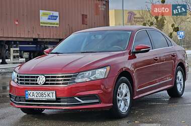 Седан Volkswagen Passat 2017 в Києві