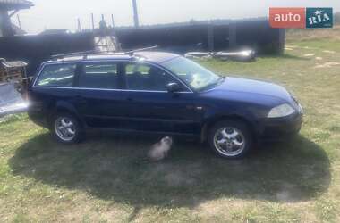 Універсал Volkswagen Passat 2001 в Ірпені