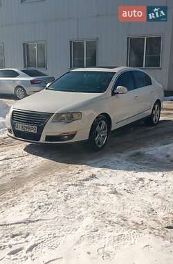 Седан Volkswagen Passat 2008 в Киеве
