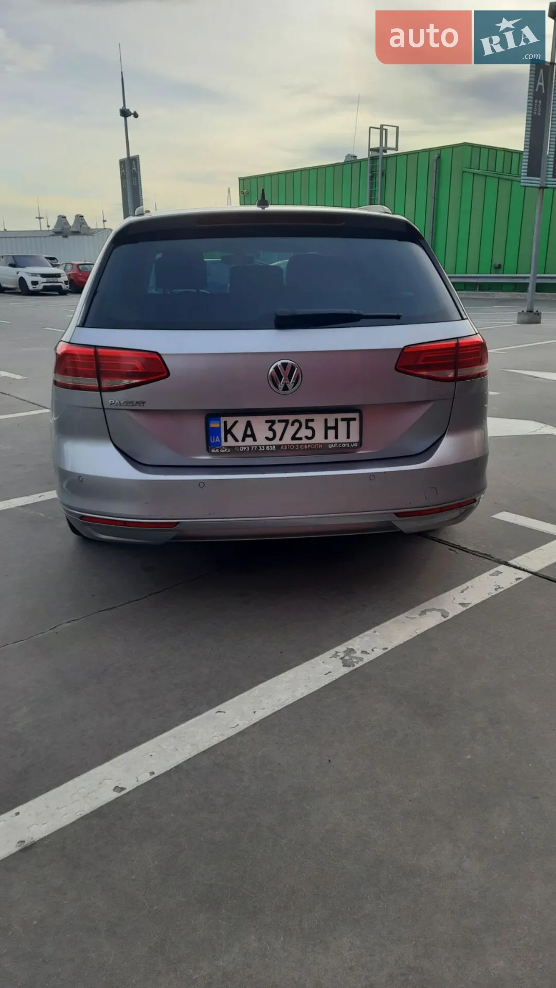 Volkswagen Passat 2018 VIN WVWZZZ3CZJE152308 фото оголошення 16 з 44