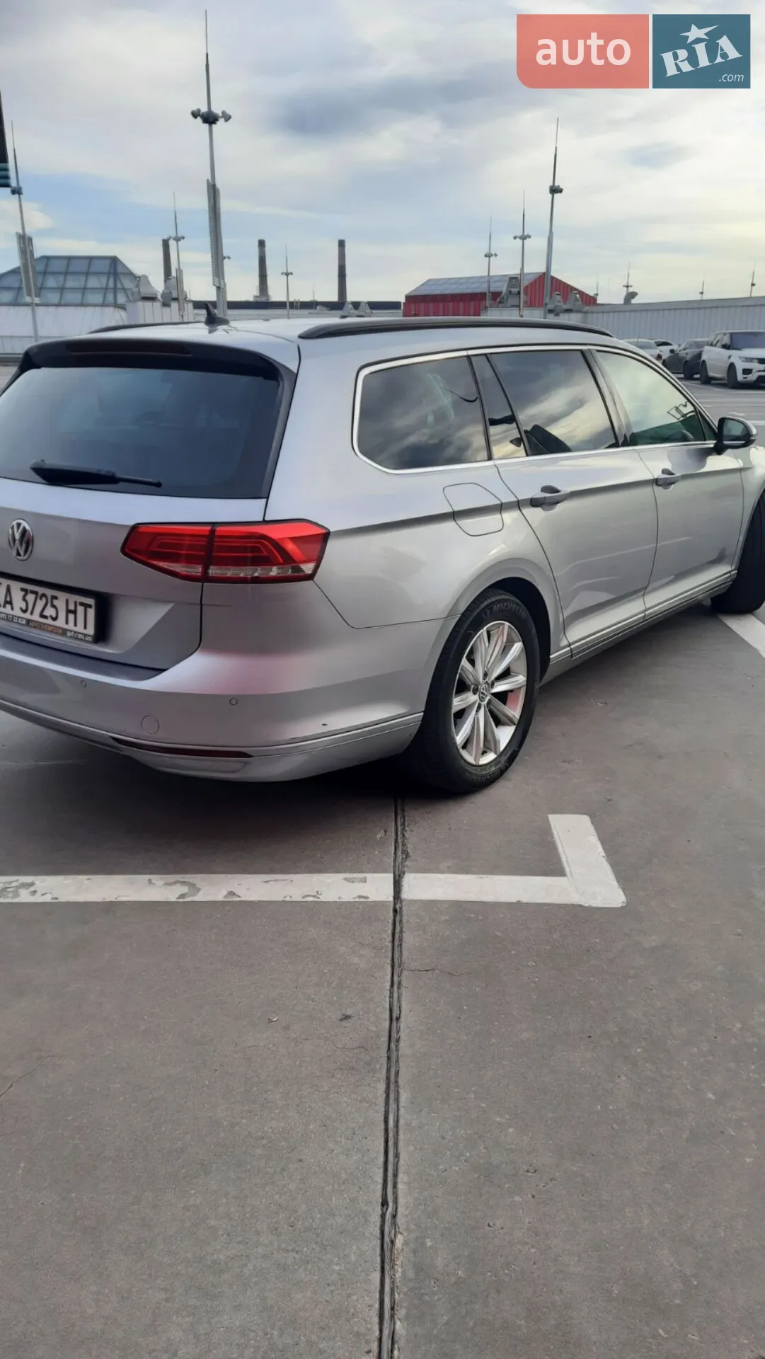 Volkswagen Passat 2018 VIN WVWZZZ3CZJE152308 фото оголошення 15 з 44