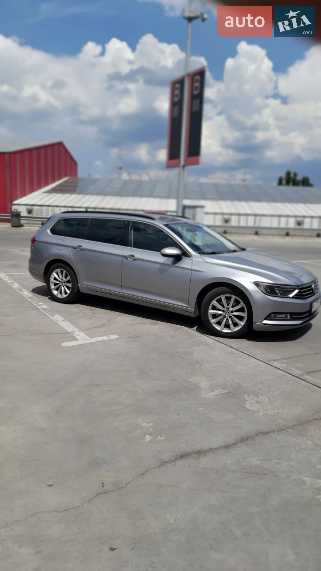 Volkswagen Passat 2018 VIN WVWZZZ3CZJE152308 фото оголошення 7 з 44