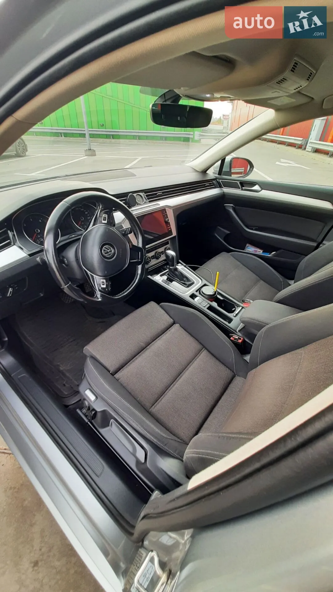 Volkswagen Passat 2018 VIN WVWZZZ3CZJE152308 фото оголошення 31 з 44