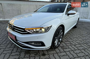 Універсал Volkswagen Passat 2022 в Луцьку
