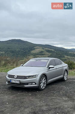 Седан Volkswagen Passat 2014 в Радехове