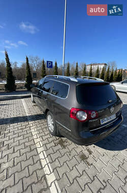 Универсал Volkswagen Passat 2009 в Стрые