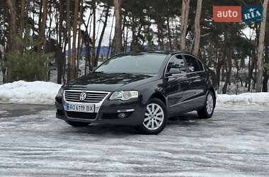 Седан Volkswagen Passat 2008 в Києві