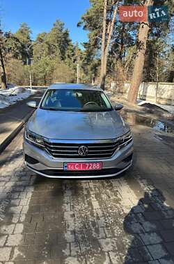 Седан Volkswagen Passat 2020 в Львове