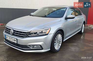 Седан Volkswagen Passat 2016 в Луцке