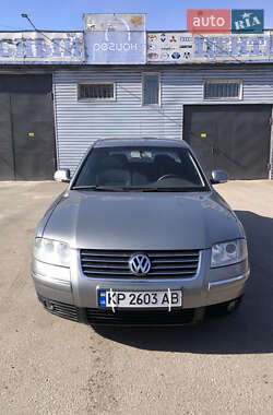 Седан Volkswagen Passat 2004 в Запорожье