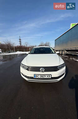 Универсал Volkswagen Passat 2015 в Львове