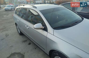Універсал Volkswagen Passat 2008 в Львові