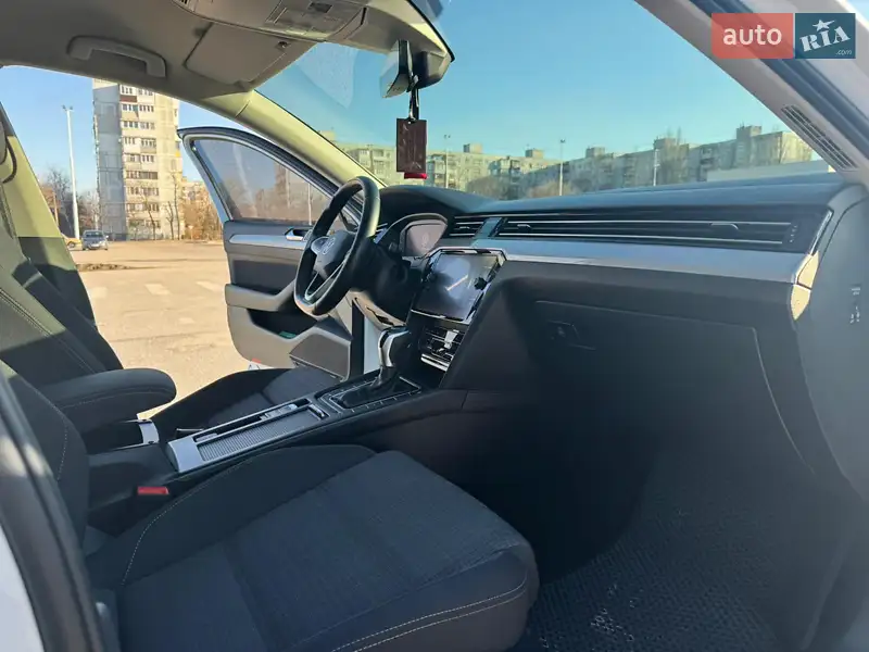 Volkswagen Passat 2020 VIN WVWZZZ3CZME029131 фото оголошення 14 з 59