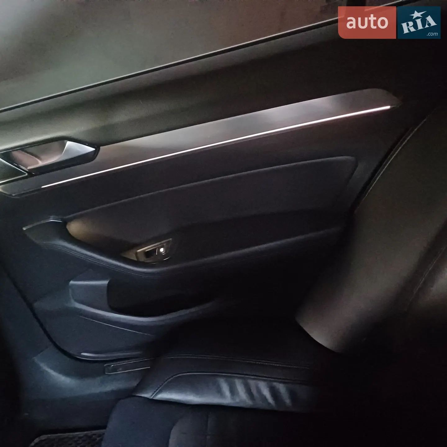 2015 Volkswagen Passat - мініатюра 11