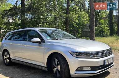 Універсал Volkswagen Passat 2016 в Києві