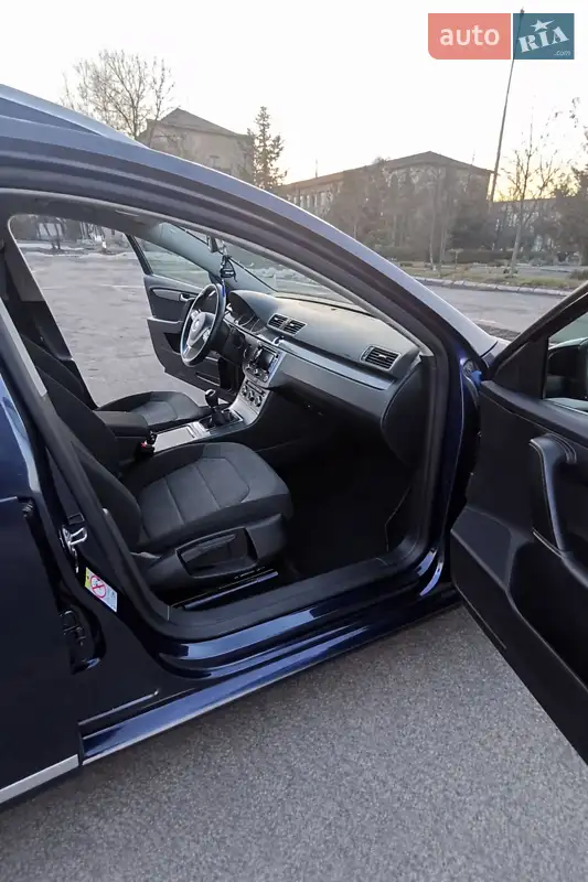Volkswagen Passat 2014 VIN WVWZZZ3CZEE106537 фото оголошення 12 з 61
